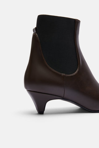 Sivri Burunlu Kısa İnce Topuklu Bot | Kati - Kahverengi