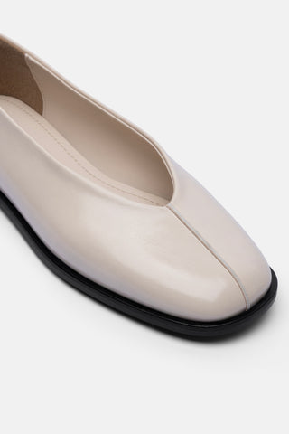 Küt Burunlu Kadın Babet Ayakkabı | Viona - Bej